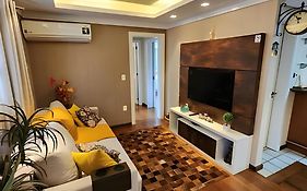 Maravilhoso apartamento no centro de Gramado