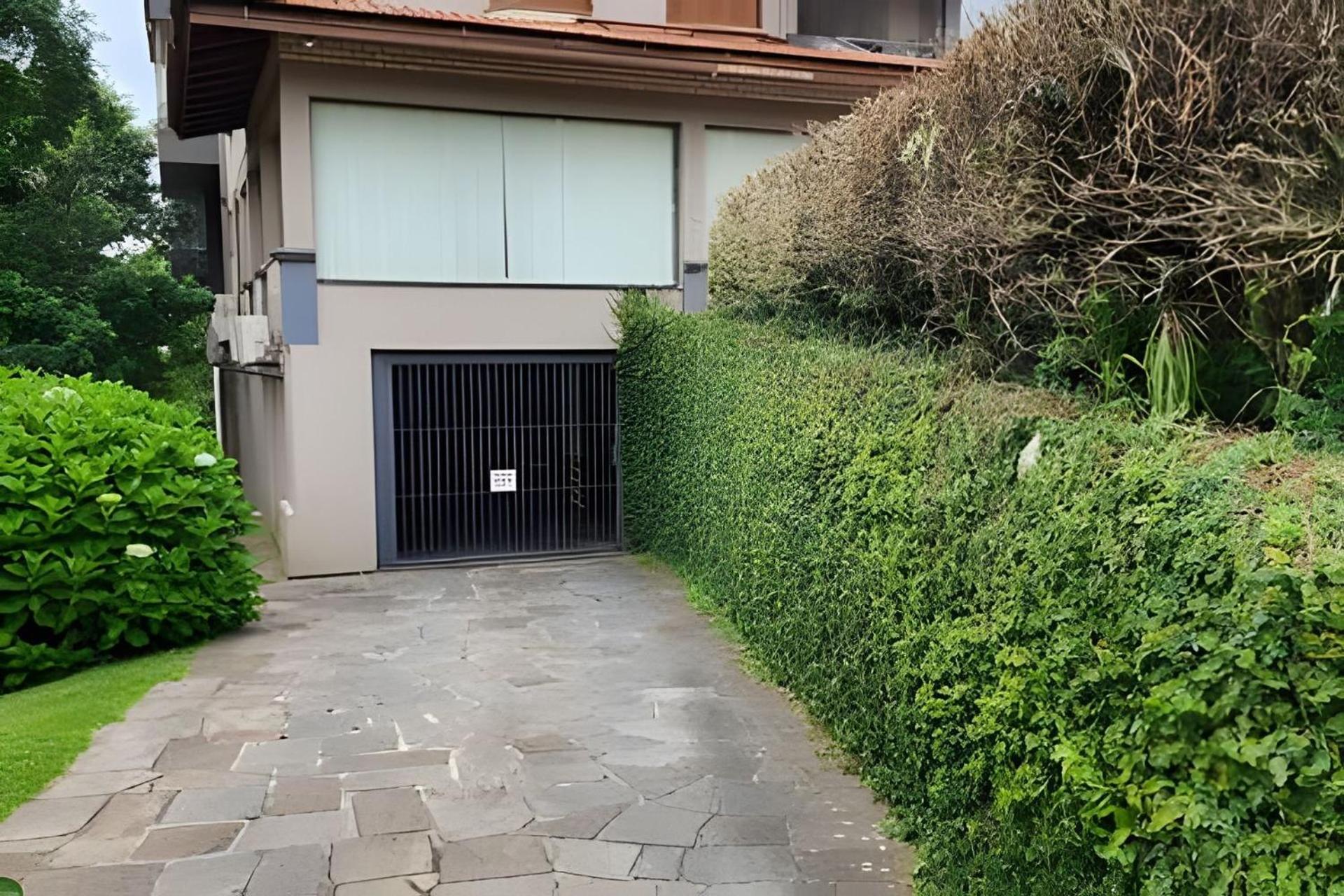 Maravilhoso apartamento no centro de Gramado Exterior foto